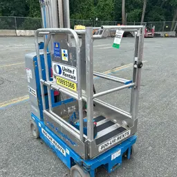 2019 Genie GR-20 Self-Propelled One-Person Lift