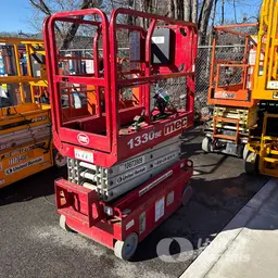 2017 MEC 1330SE Scissor Lift