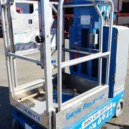 2018 Genie GR-12 Self-Propelled One-Person Lift