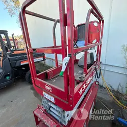 2018 MEC 1330SE Scissor Lift