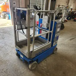 2019 Genie GR-20 Self-Propelled One-Person Lift