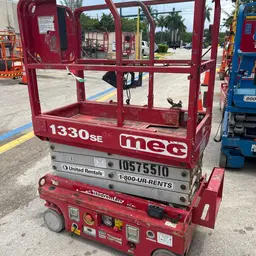 2017 MEC 1330SE Scissor Lift