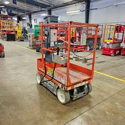 2018 Skyjack SJ12 Self-Propelled One-Person Lift