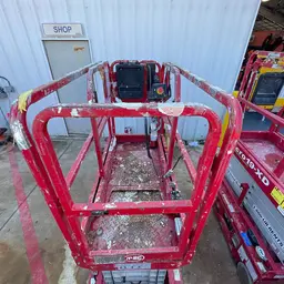 2018 MEC MICRO 19 Scissor Lift