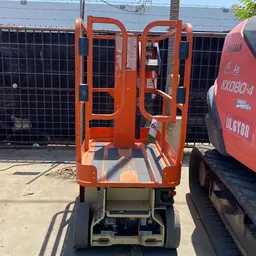 2019 JLG 1230ES Self-Propelled One-Person Lift
