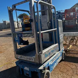 2018 Genie GR-20 Self-Propelled One-Person Lift