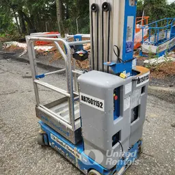 2018 Genie GR-20 Self-Propelled One-Person Lift