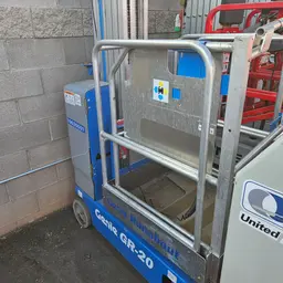 2017 Genie GR-20 Self-Propelled One-Person Lift