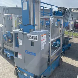 2018 Genie GR-20 Self-Propelled One-Person Lift