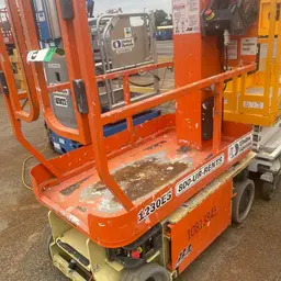 2018 JLG 1230ES Self-Propelled One-Person Lift
