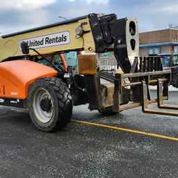 2017 JLG 1055 Forklift