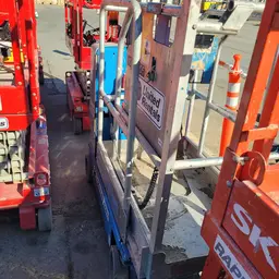2018 Genie GR-20 Self-Propelled One-Person Lift