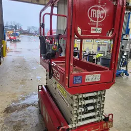 2018 MEC MICRO 19 Scissor Lift