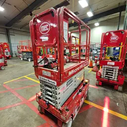 2018 MEC MICRO 19 Scissor Lift
