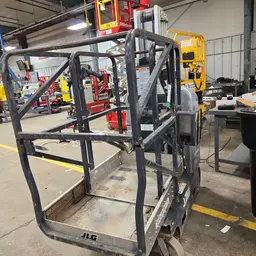 2019 JLG 20MVL Self-Propelled One-Person Lift