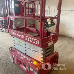 2018 MEC MICRO 19 Scissor Lift