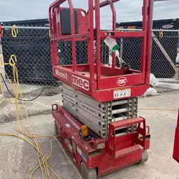 2018 MEC MICRO 19 Scissor Lift