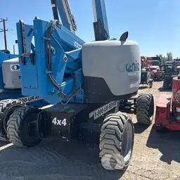 2017 Genie Z-62/40J Articulating Boom Lift