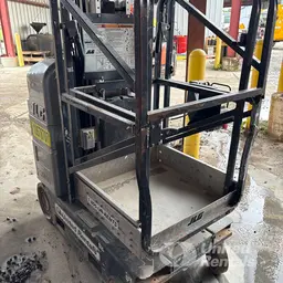 2017 JLG 20MVL Self-Propelled One-Person Lift