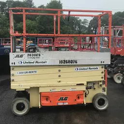 2014 JLG 2630ES Scissor Lift