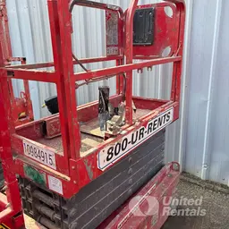 2019 MEC MICRO 19 Scissor Lift